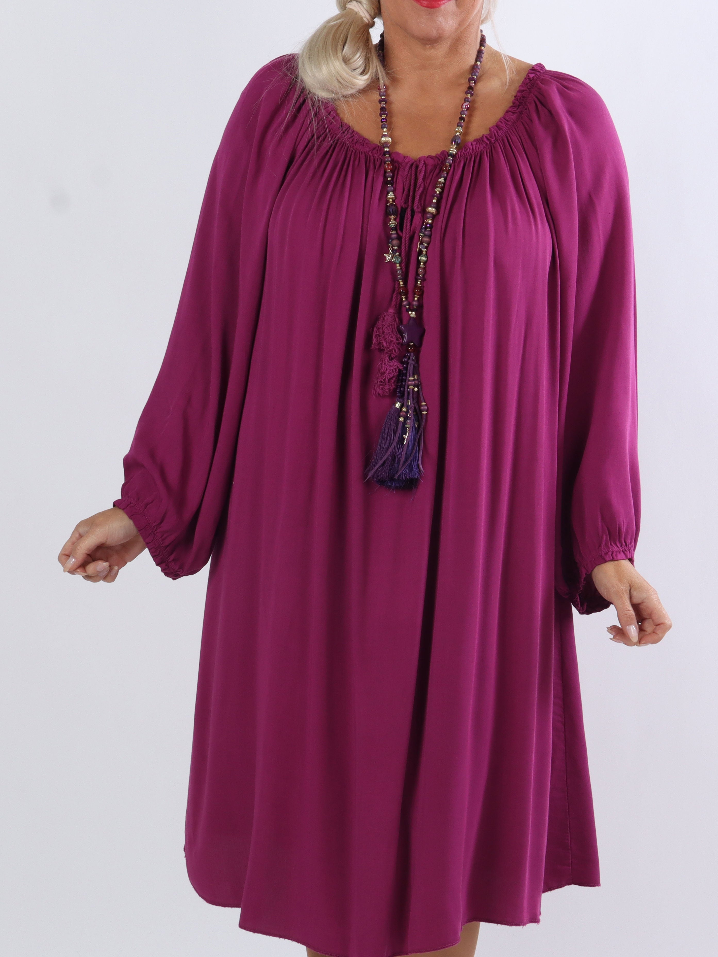 Nicole - Fin tunikakjole i plus size med bindebånd